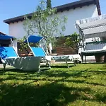 Celeste * Lucca